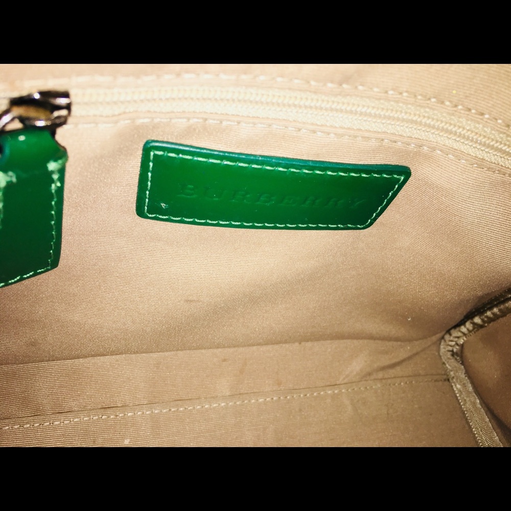 Burberry purse - Picture 3 of 3